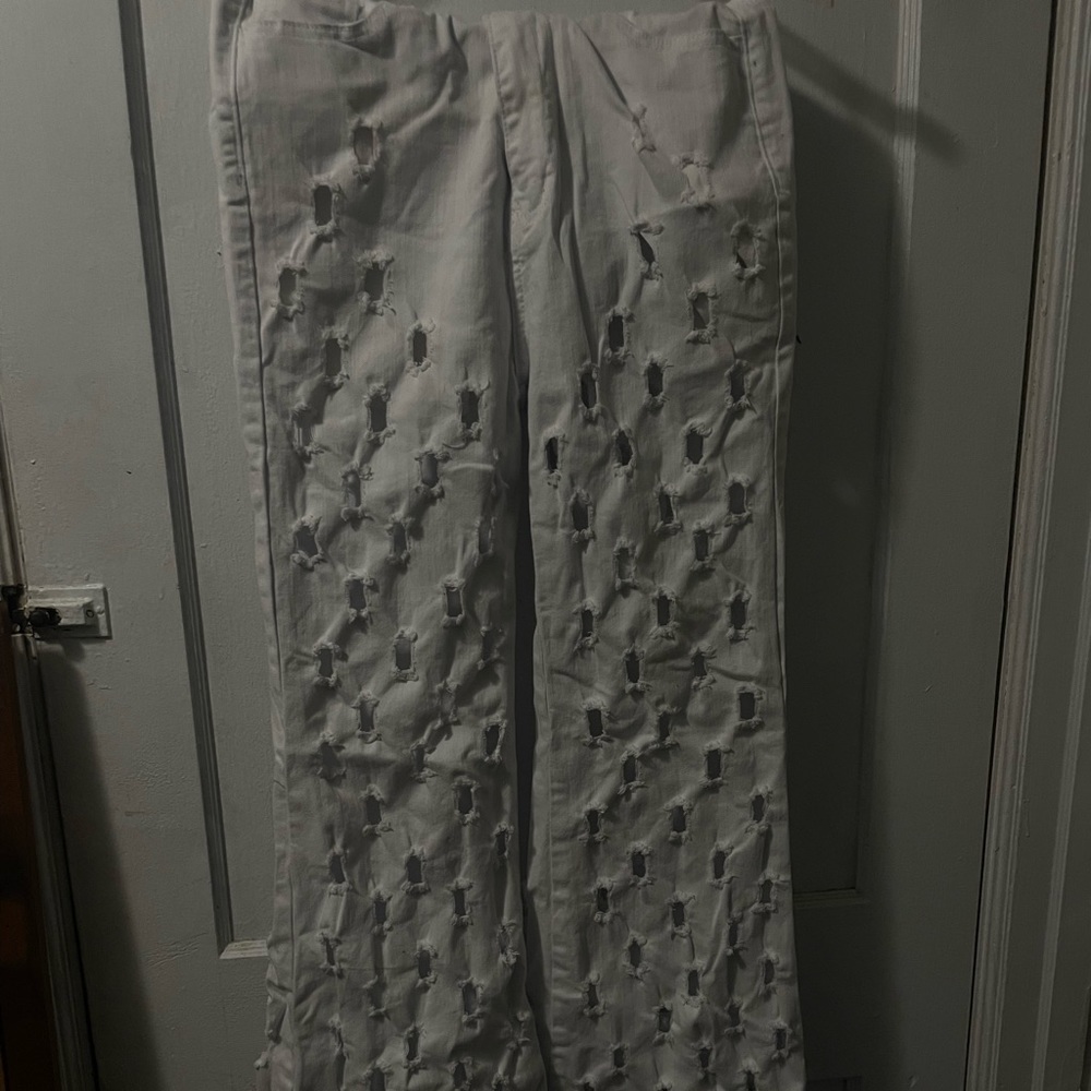 White jeans with cute designs